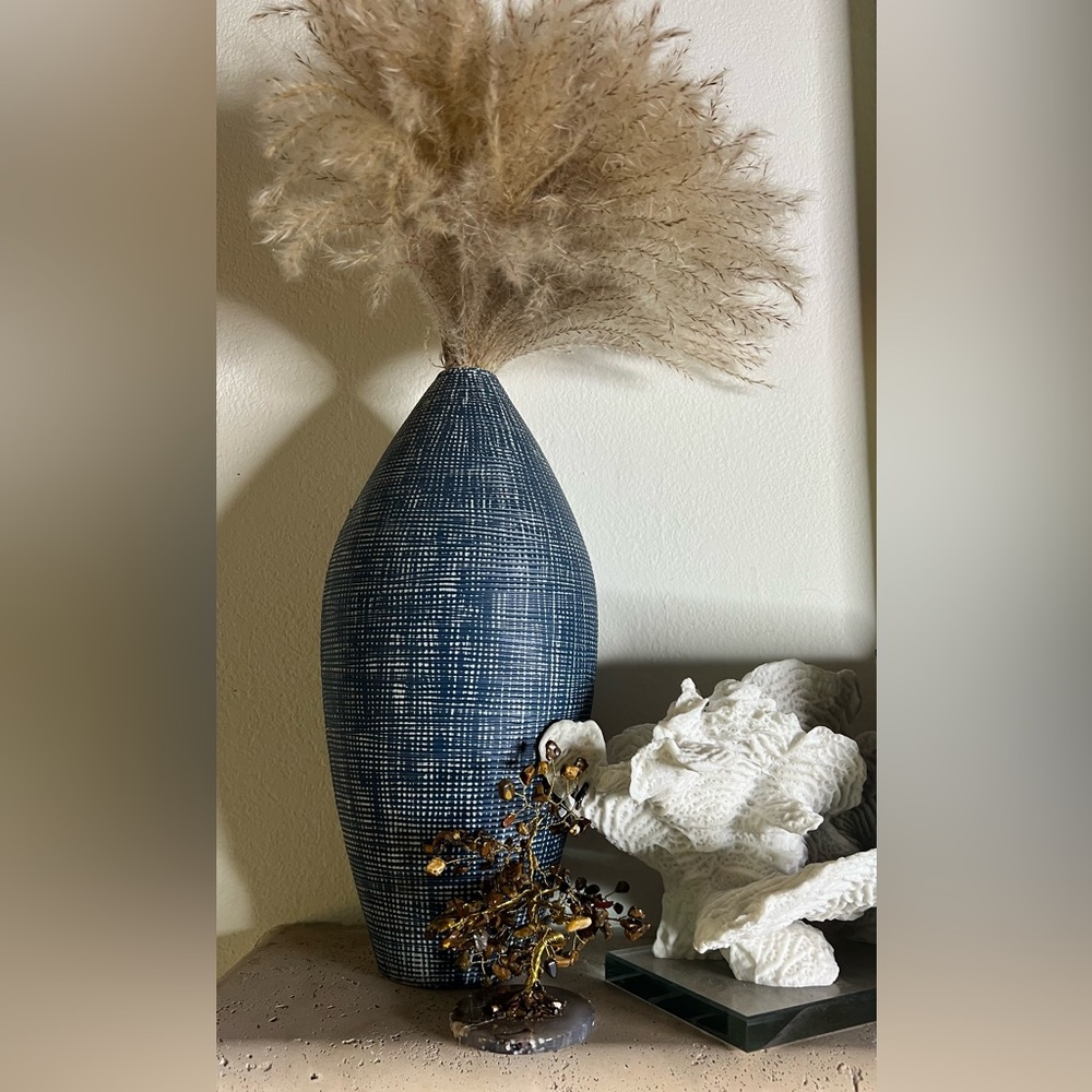 Handcrafted Tiger Eye Gemstone Mini Tree Sculpture - Picture 6 of 7